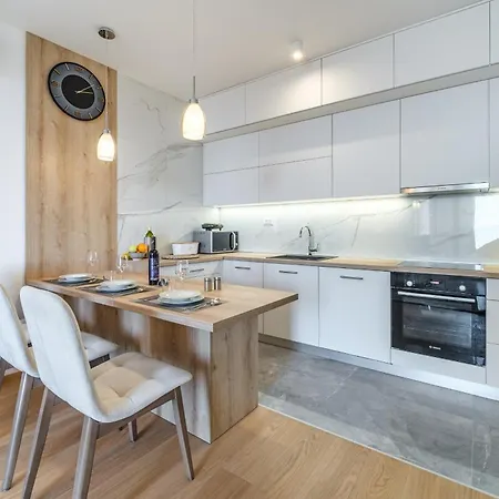 With Wifi - 22131 Split